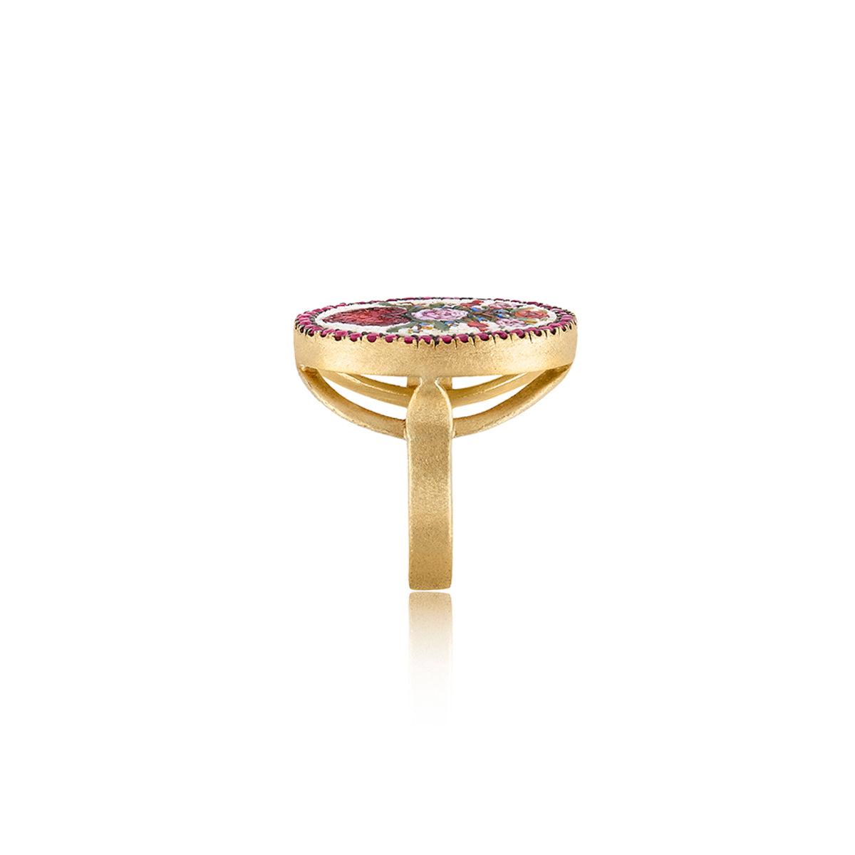18k yellow gold ruby red heart and flower oval ring with micro mosaic by Le Sibille Tiny Gods