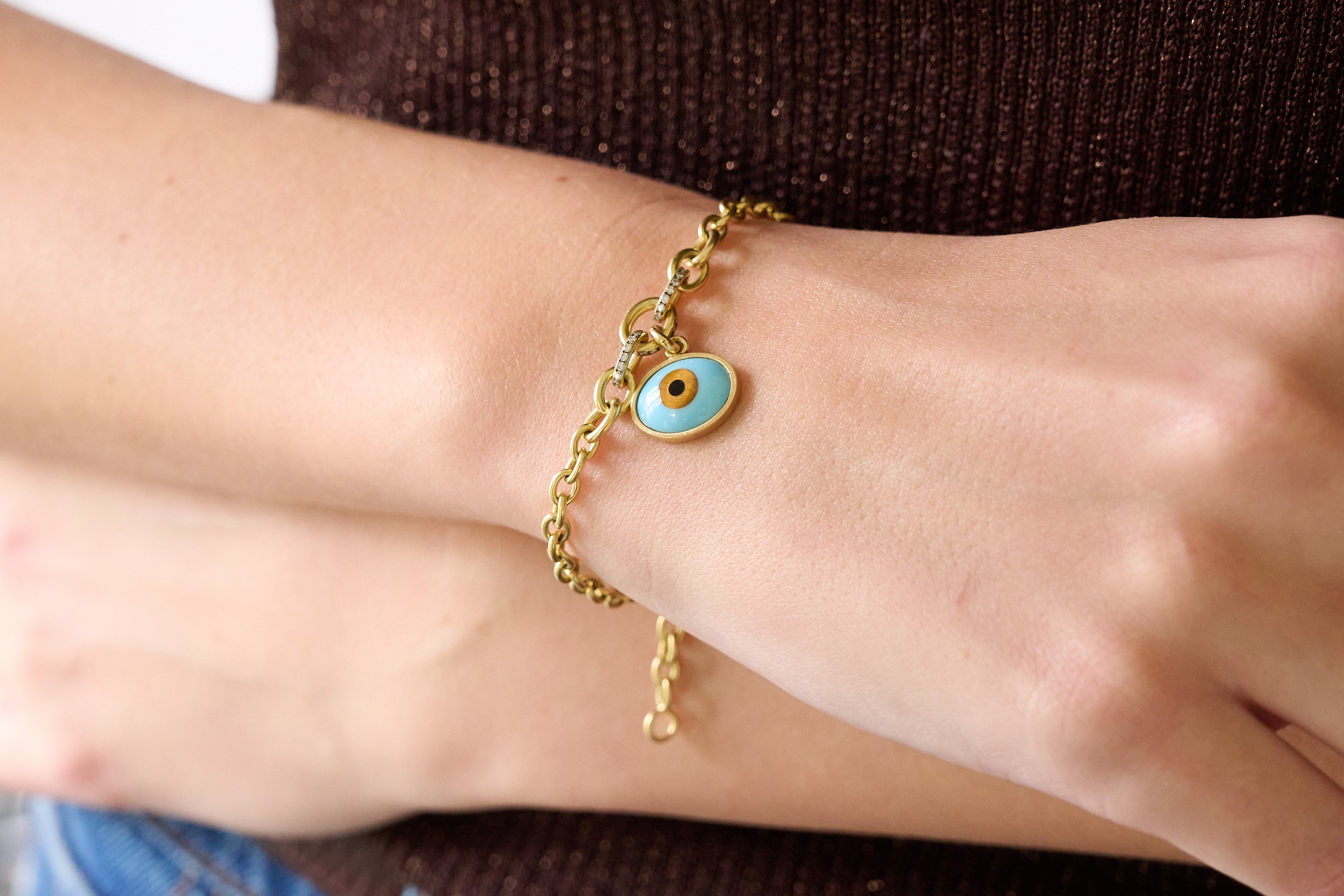 18k yellow gold eivl eye charm chain link bracelet Sylva & Cie Tiny Gods on model