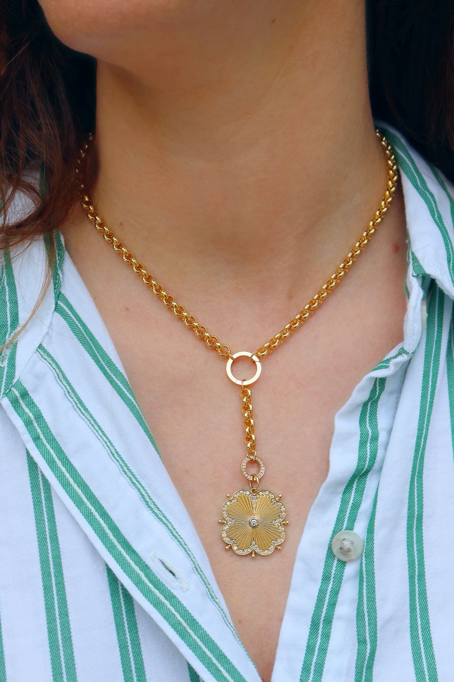 ribbed clover foundrae charm cassandane 14k yellow gold pendant lionheart Tiny gods