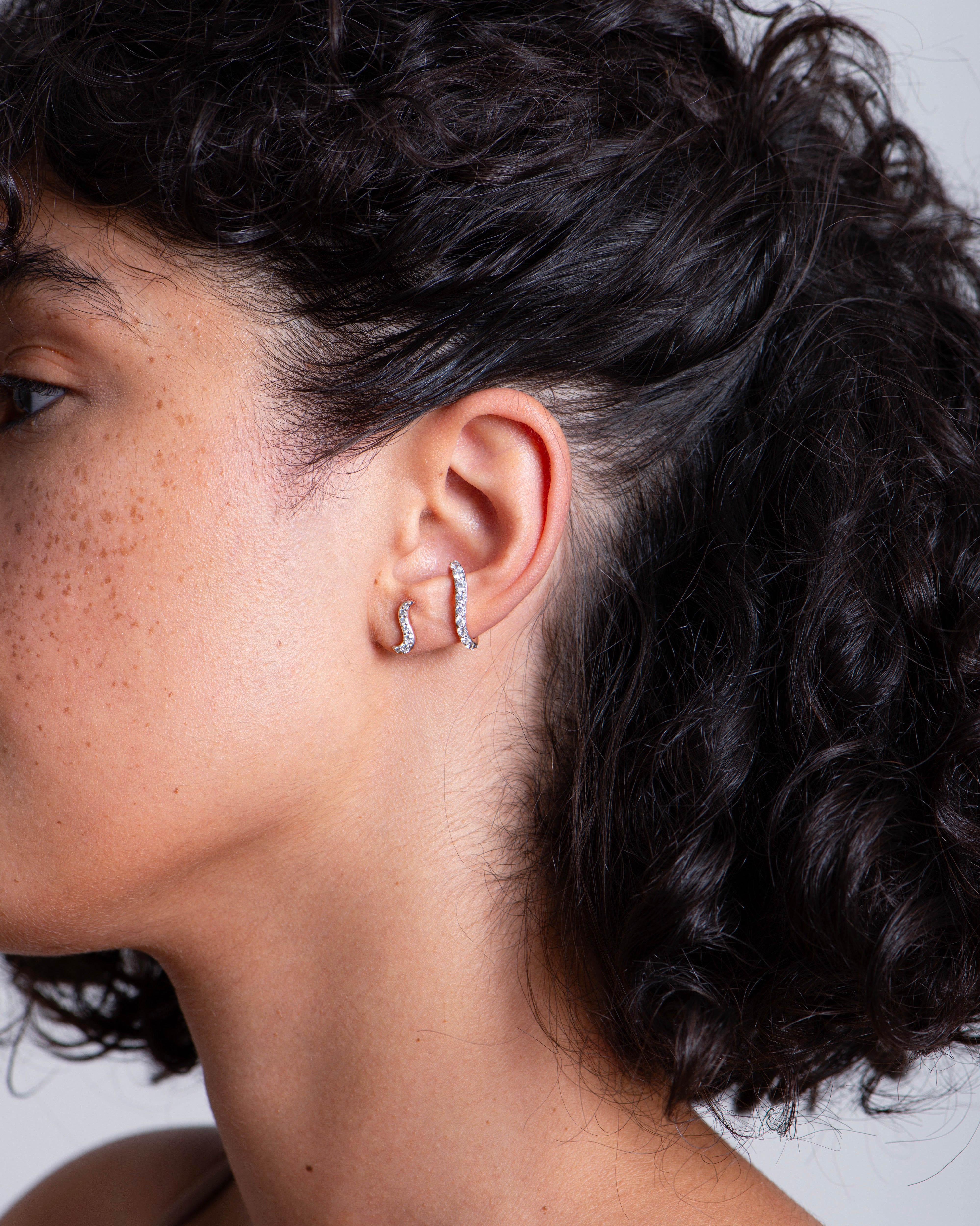 Single Aura Ear Jewel
