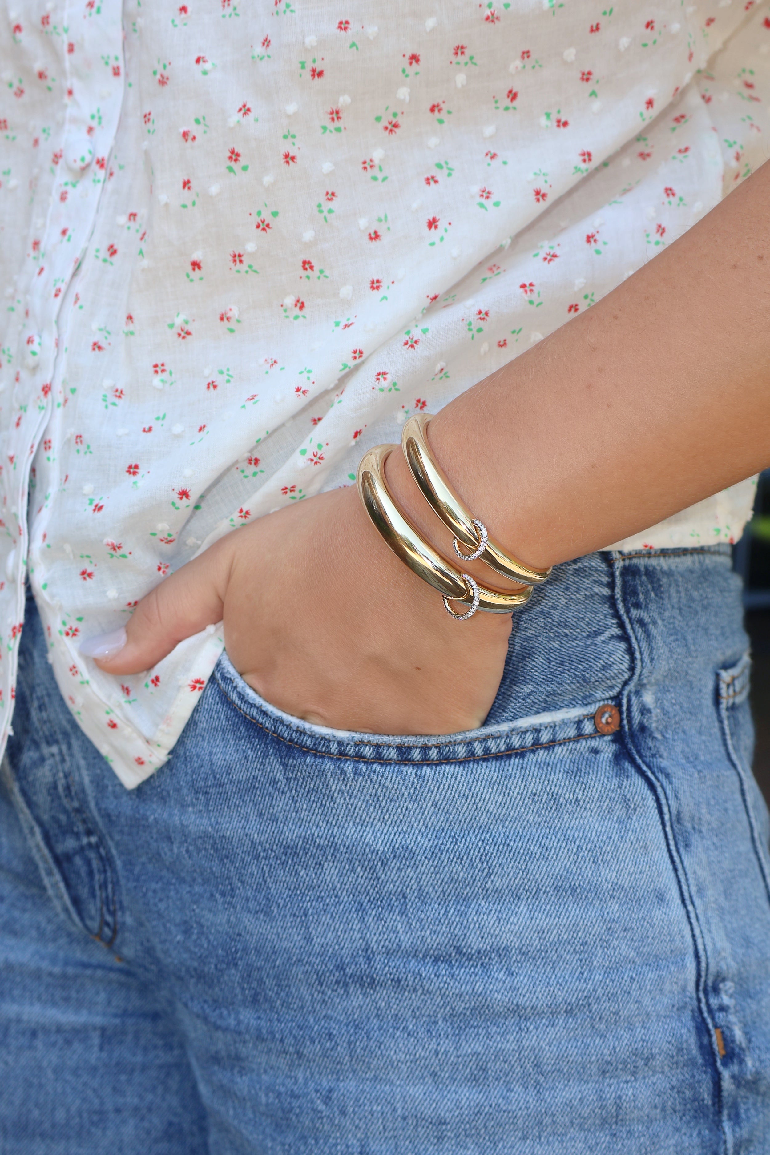 Medium Piercing Bangle