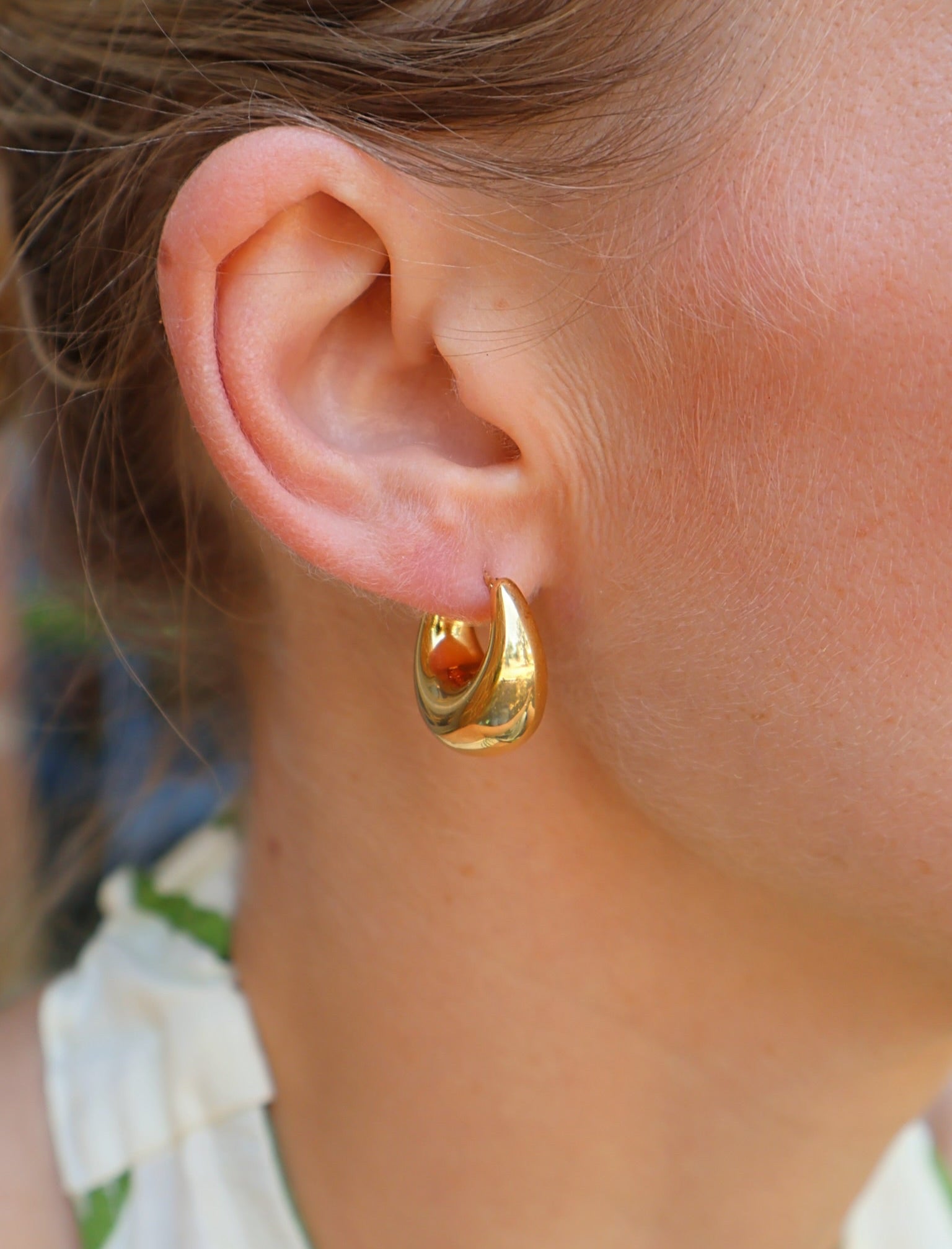 18k yellow gold small boat hoop hollow earrings lightweight Tiny Gods