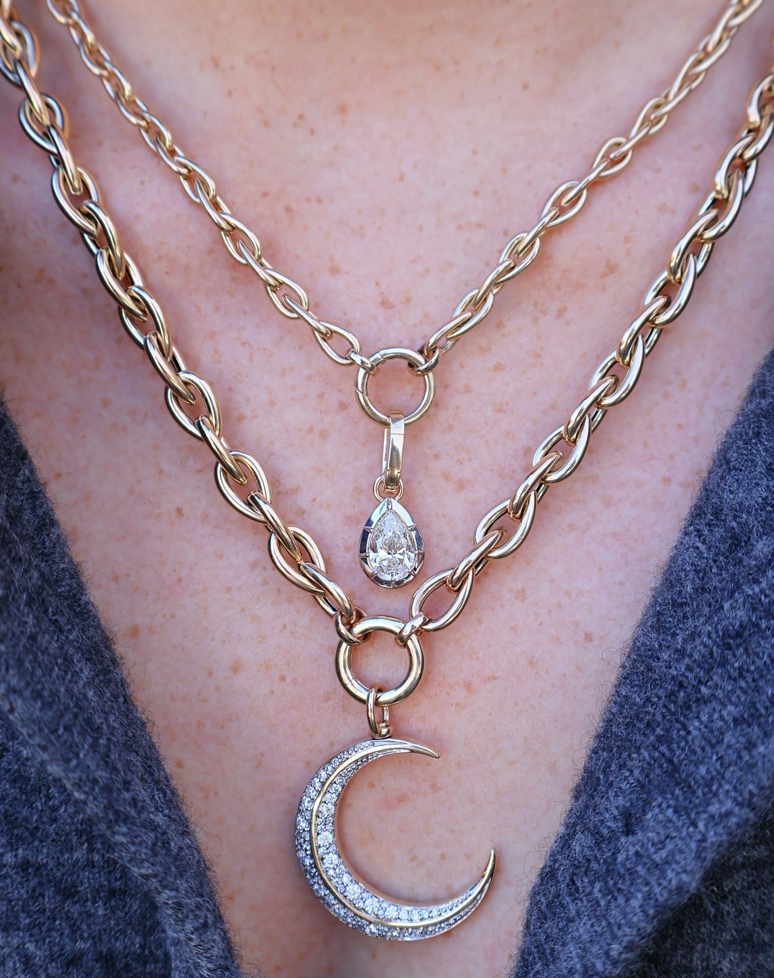 14k yellow gold small teardrop link chain necklace Tiny Gods
