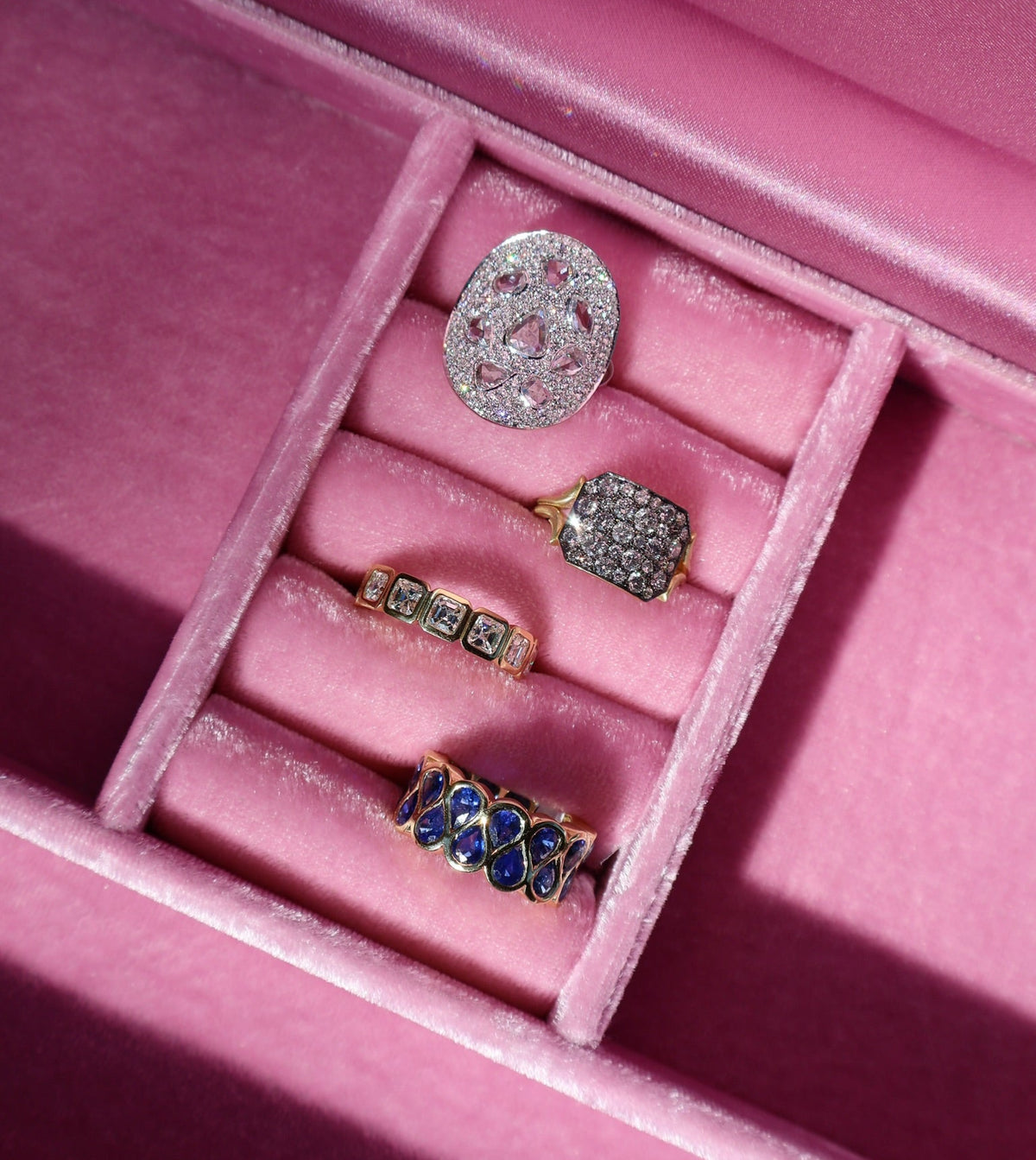 18k yellow gold Baby Ten Table Diamond Ring by Sylva & Cie with rhodium detail