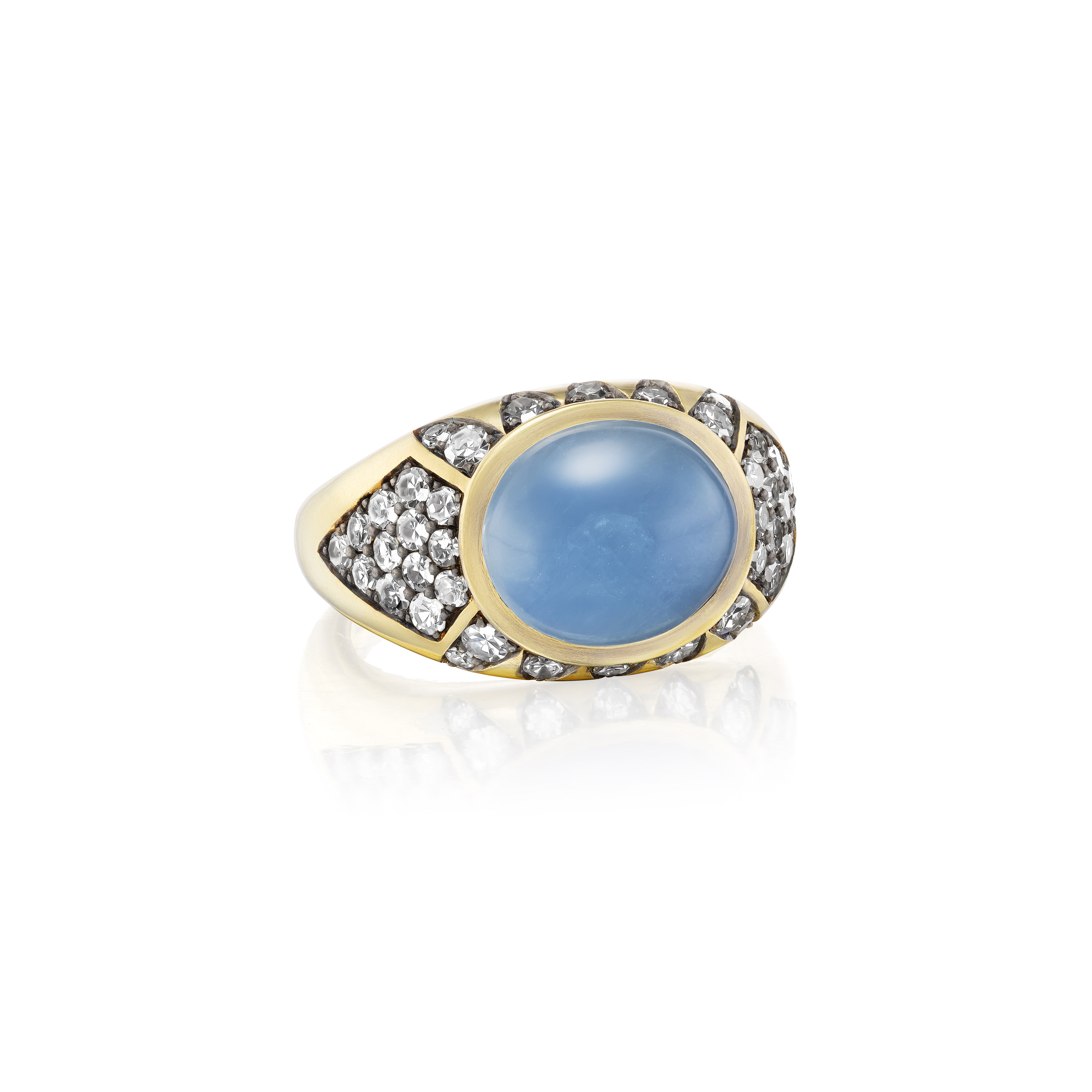 18k yellow gold Ceylon sapphire ring with diamonds by Sylva & Cie Tiny Gods