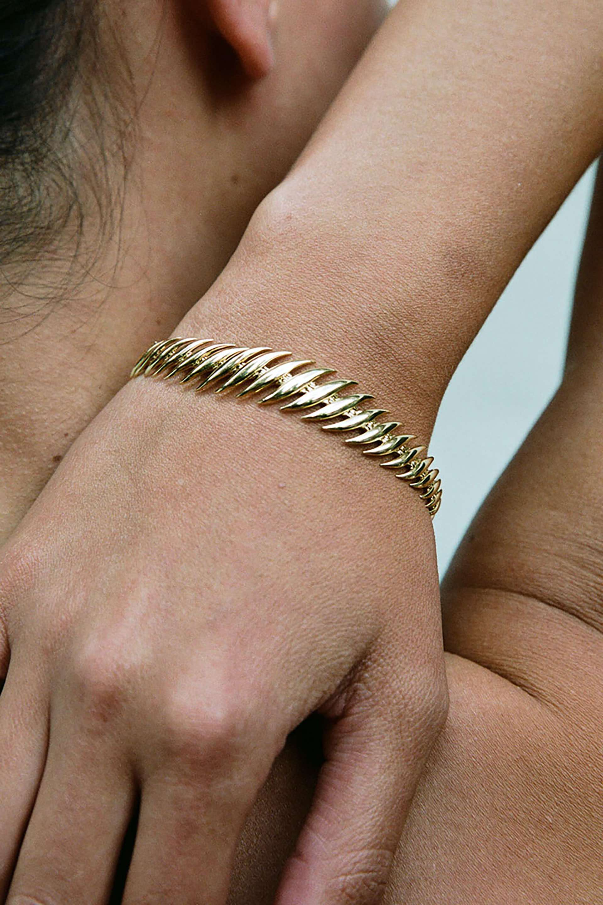 18k yellow gold Flame Small Bracelet by Fernando Jorge tiny gods