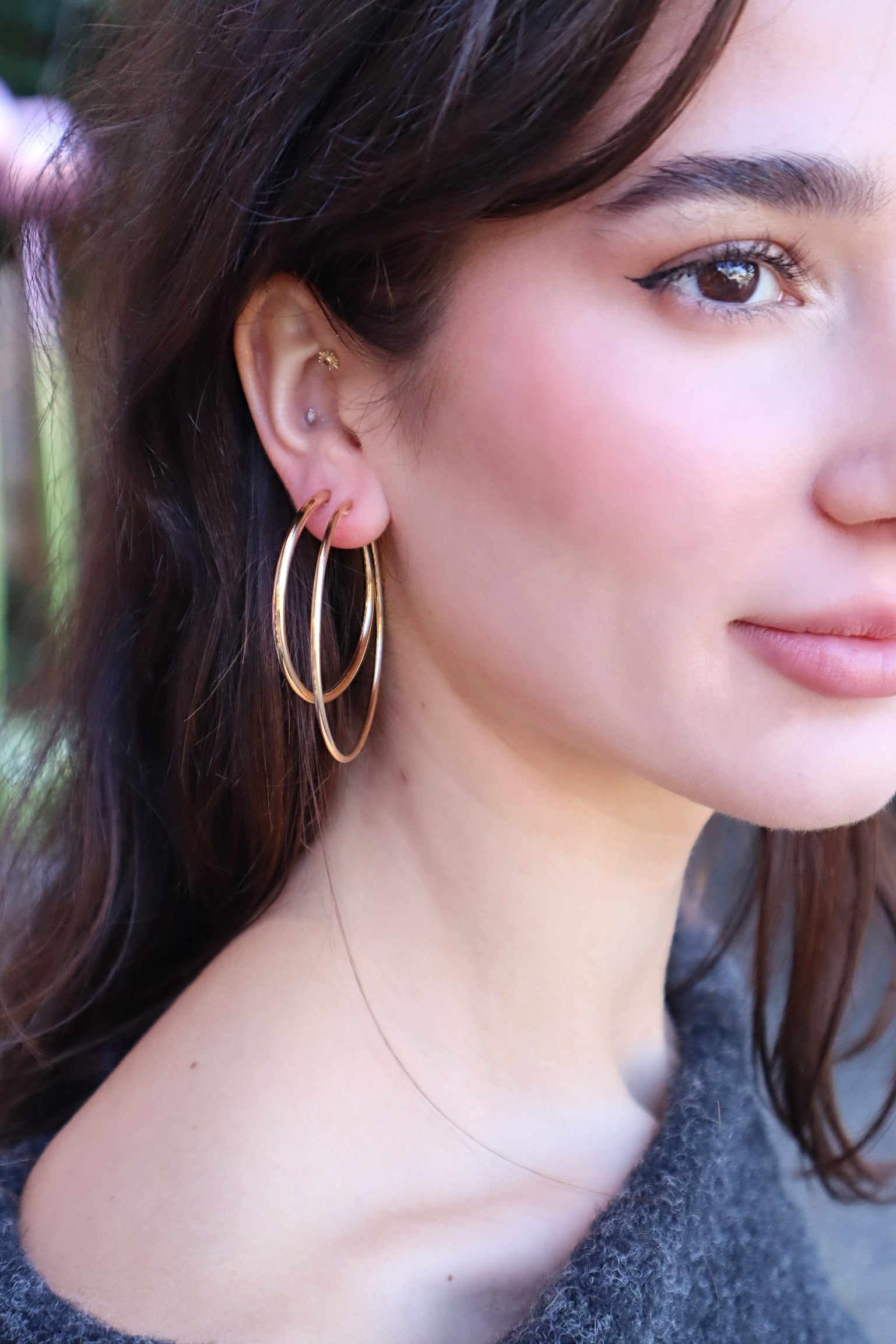 18K yellow gold Large Continuous Hoop Earrings