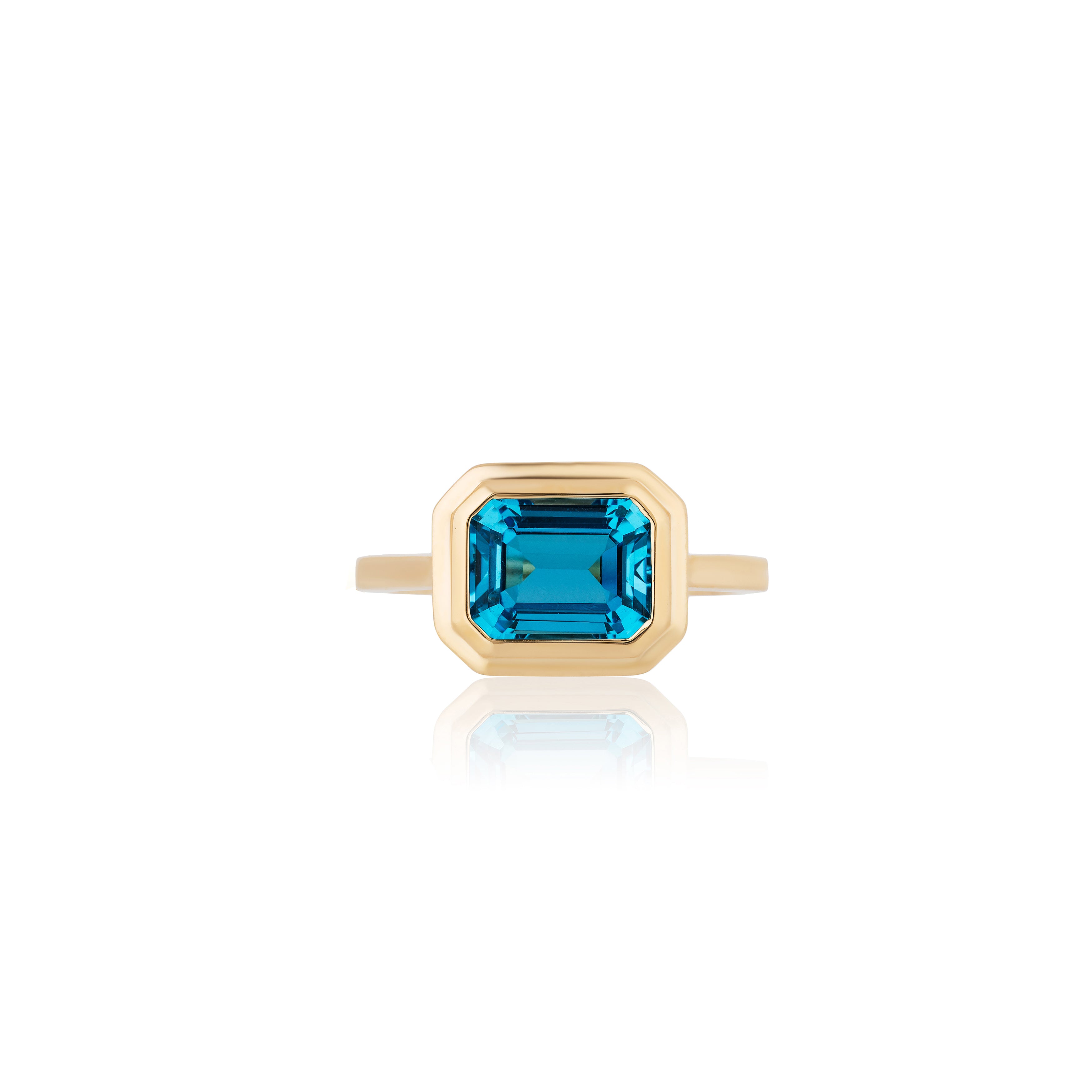 'Manhattan' London Blue Topaz Ring 18K yellow gold by Goshwara