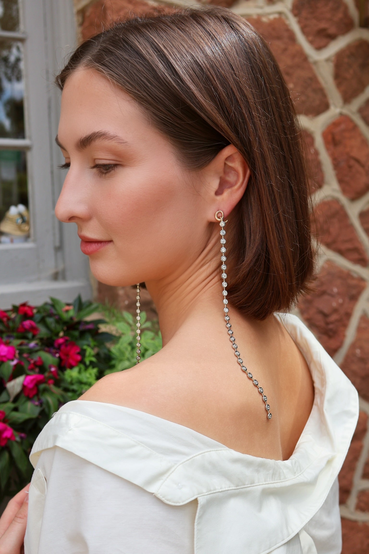 18k yellow gold diamond vein duster long dangle earring retrouvai tiny gods 