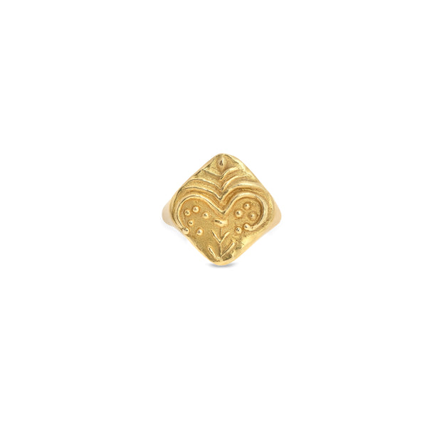 18k yellow gold Palmyra signet ring Christina alexiou tiny gods 