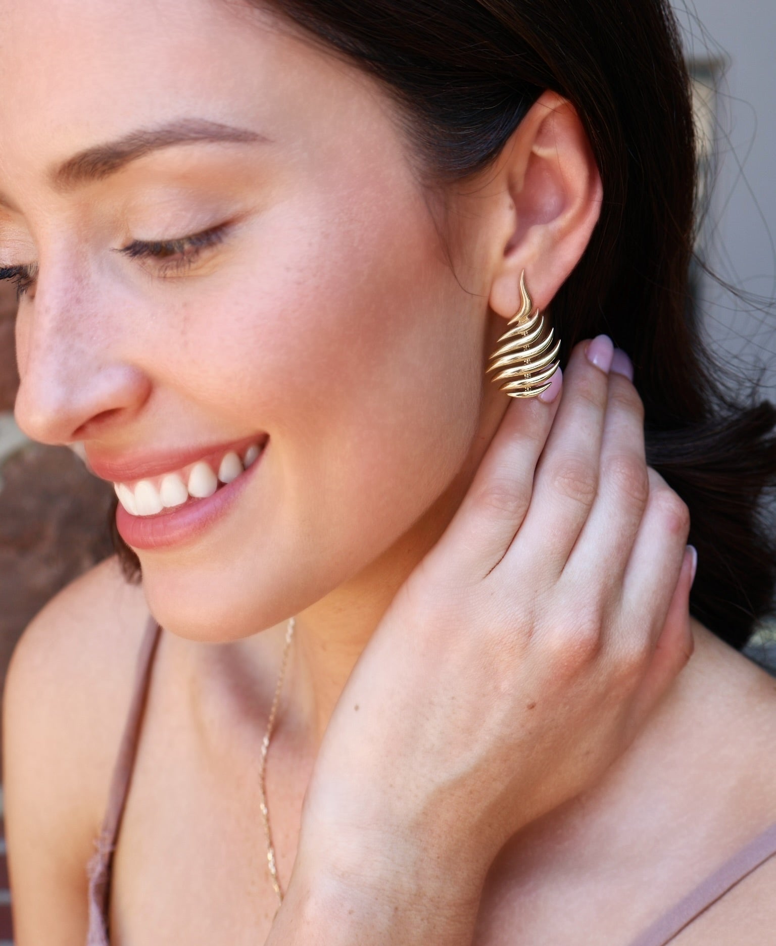 18k mini flame earrings by fernando Jorge Tiny Gods 