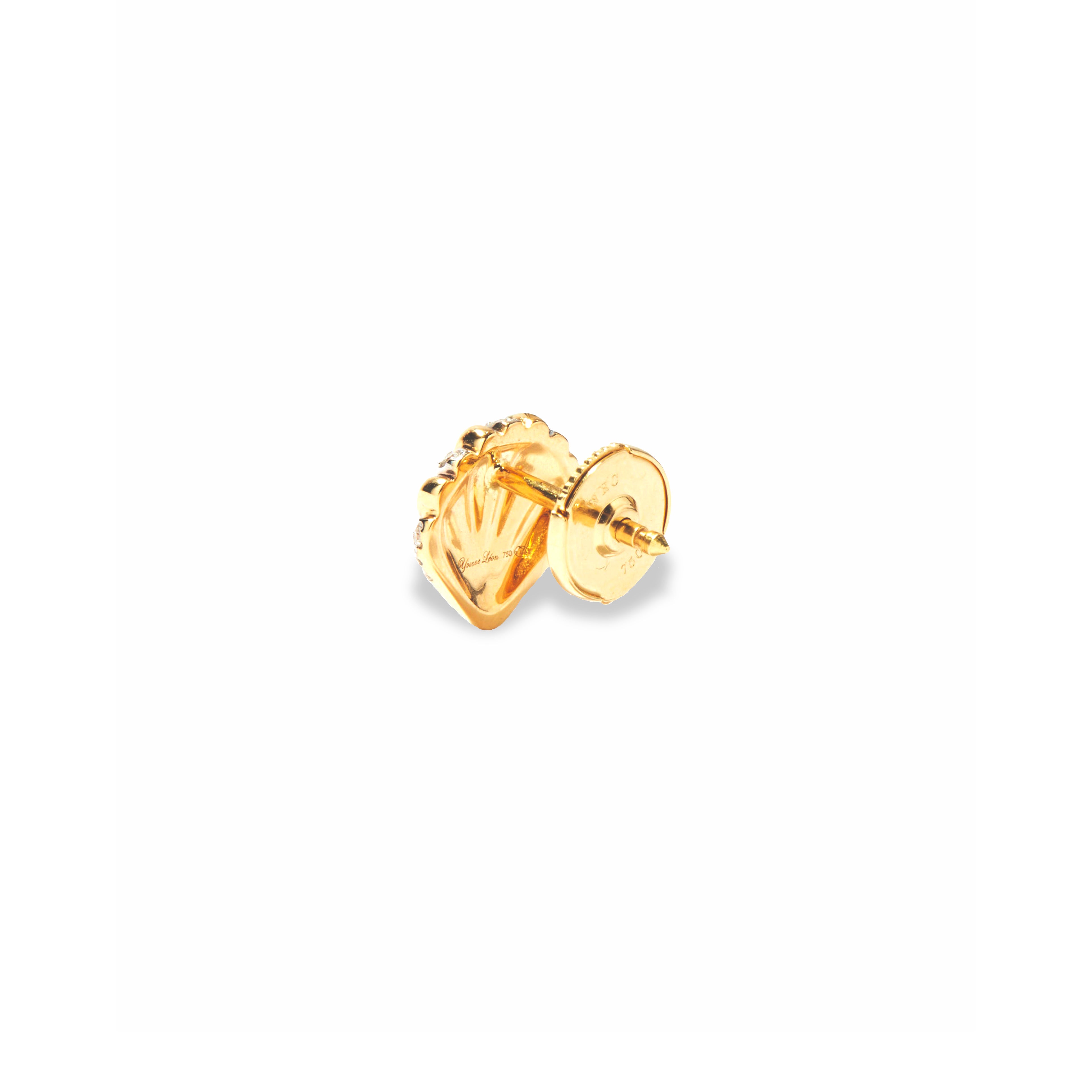 PAIRE DE PUCES COQUILLAGE OJ shell earrings diamond stud Yvonne Léon tiny gods