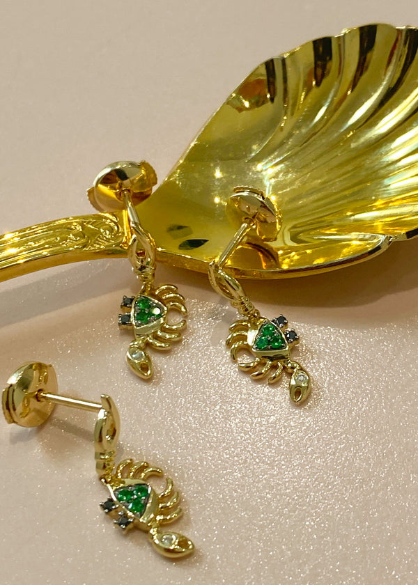 BO MINI CRABE TSAVORITES OJ mini crab single earring yellow gold diamonds Yvonne Léon tiny gods
