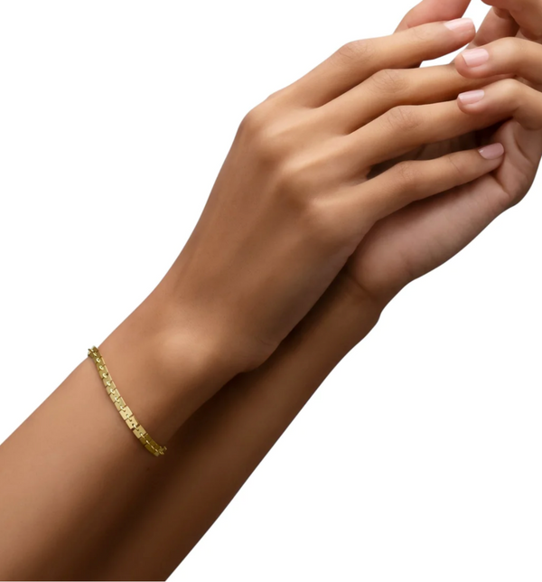 cedar-tiny-gods-yellow-gold-bracelet-foundation