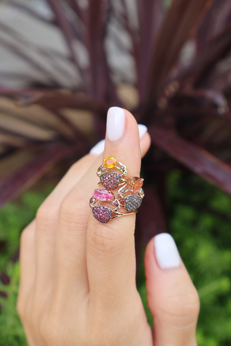 18k rose gold baby crab cosquilleo ring with blue sapphires and tourmaline by Daniela Villegas Tiny Gods