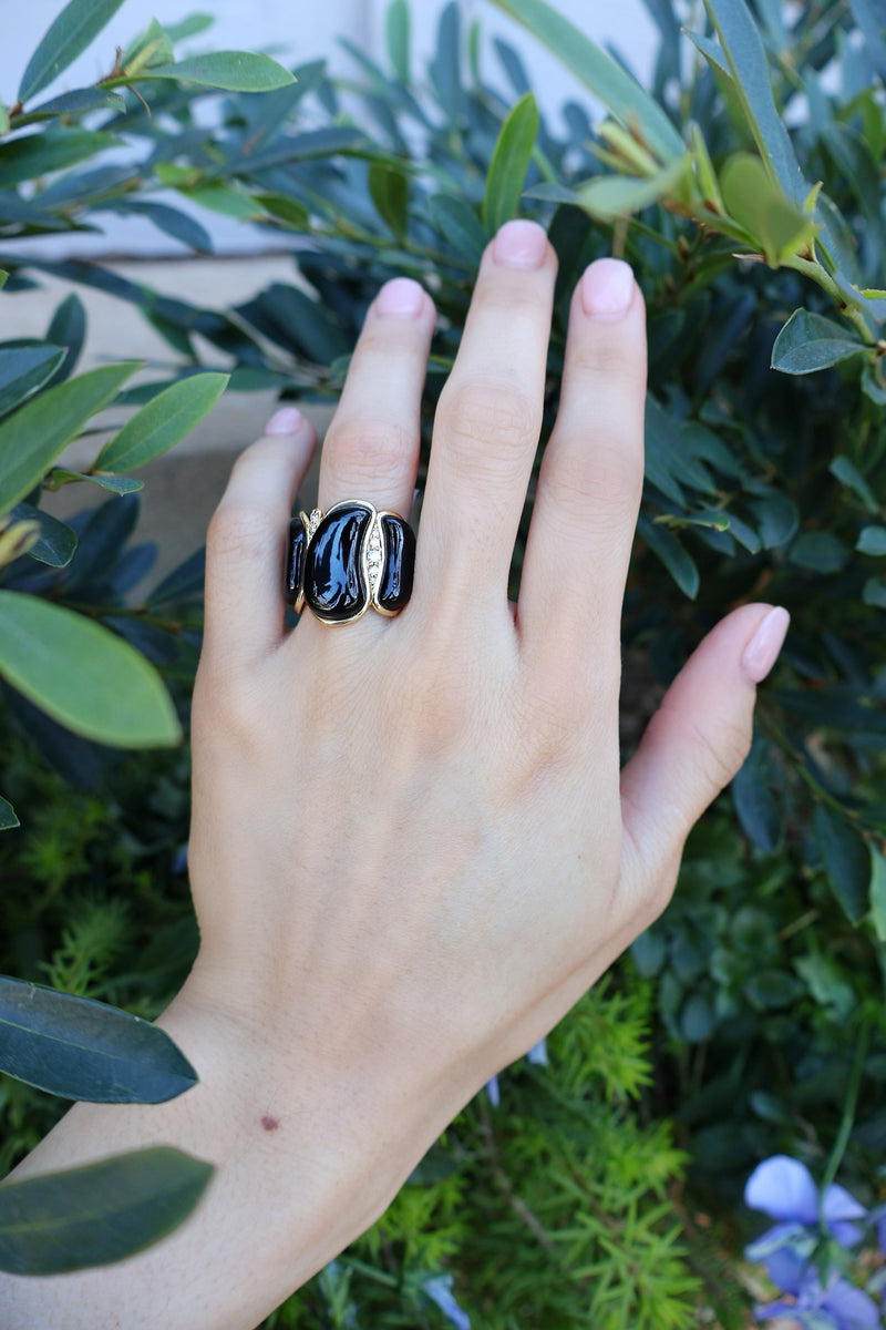 18K yellow gold Fluid Diamonds and Onyx Chain Ring by Fernando Jorge Tiny Gods