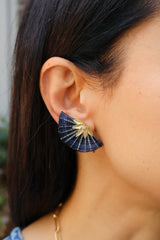 18k yellow gold blue grey horse hair mane fan earrings by Silvia Furmanovich 