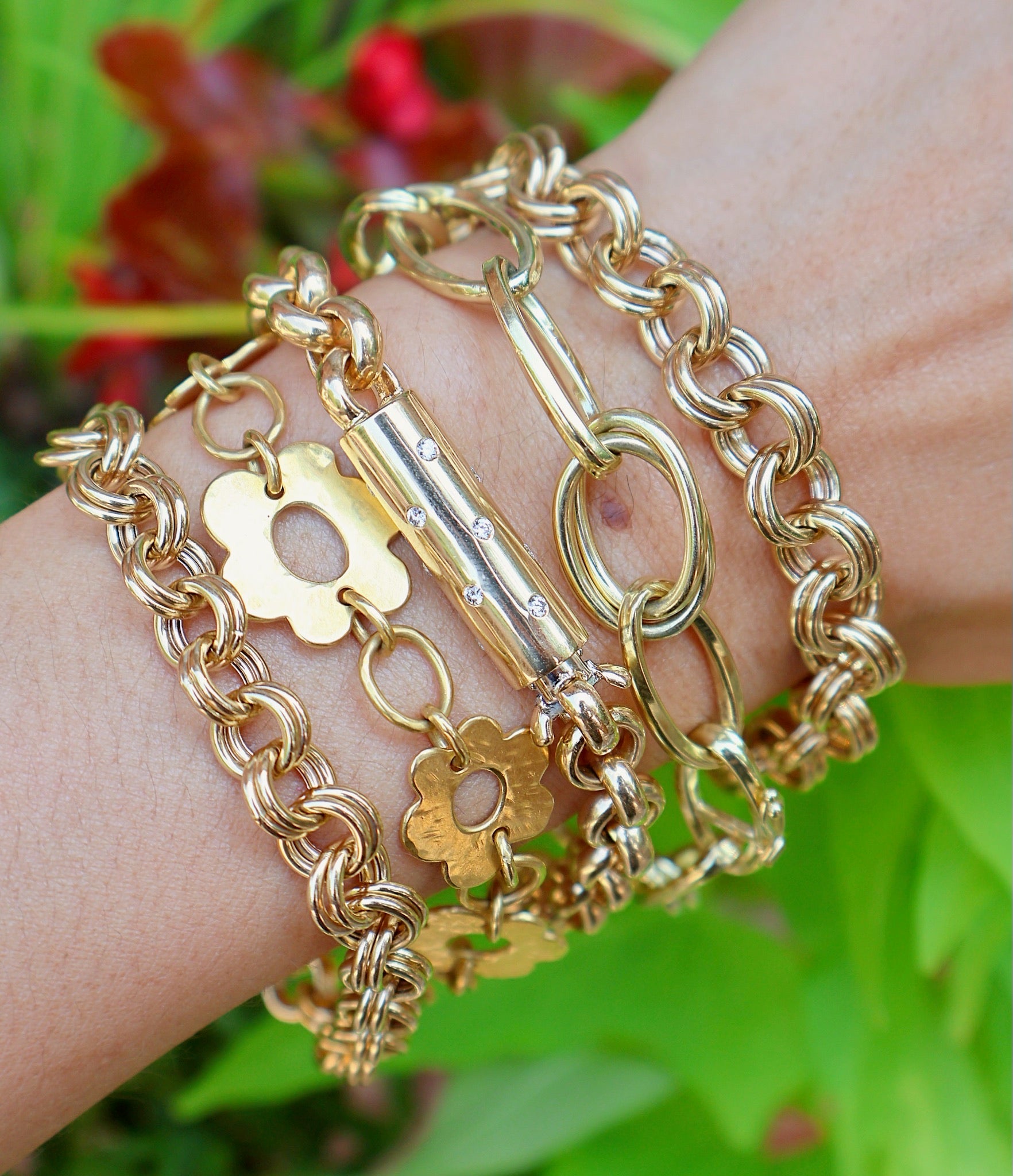 18k yellow gold massif flower link chain bracelet by Christina Alexiou Tiny Gods 