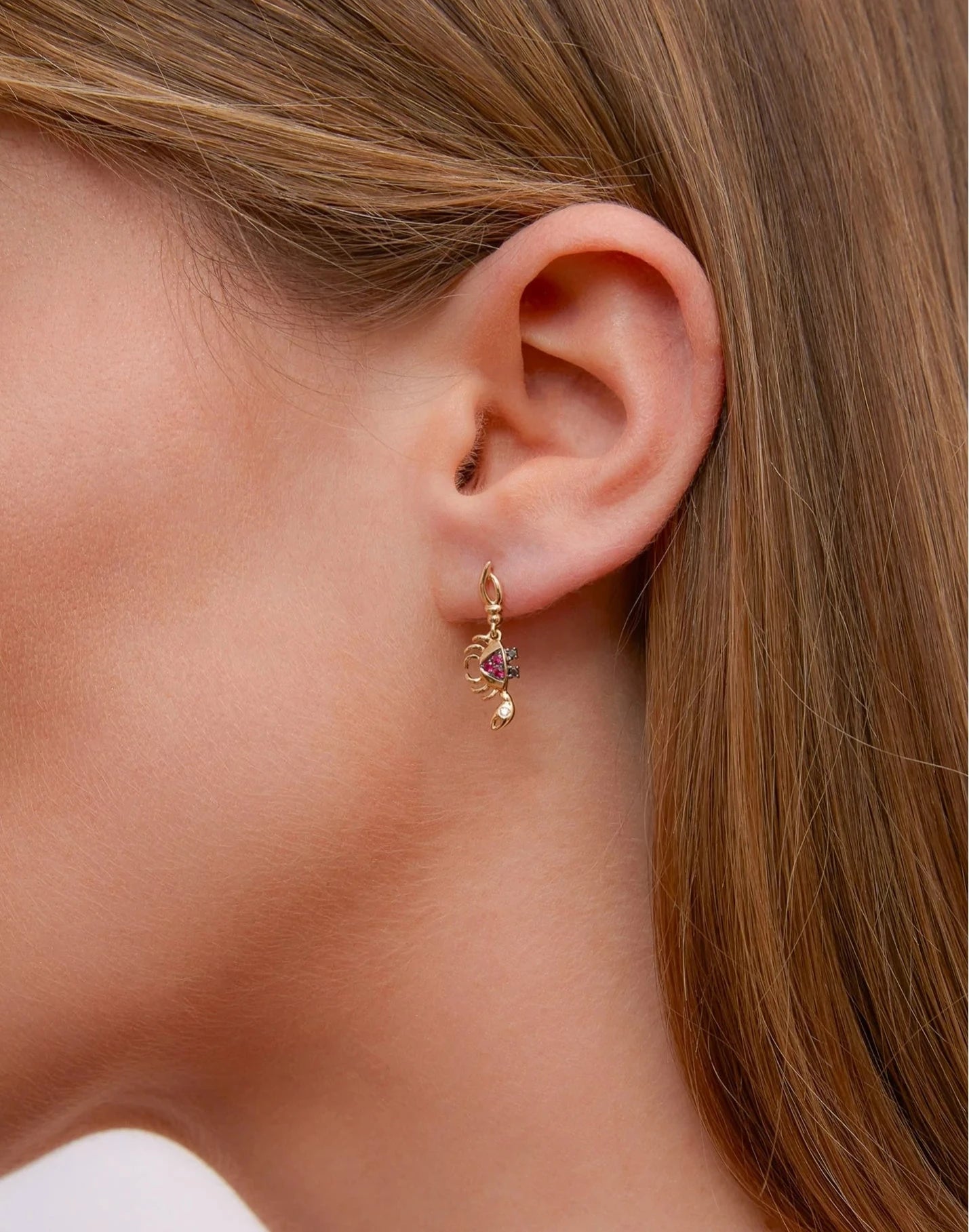 9k yellow gold ruby red mini crab stud earrings by Yvonne Leon Tiny Gods 