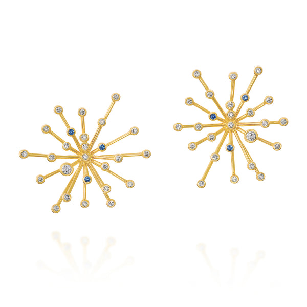 18k yellow gold sparkle earrings with diamonds and blue sapphires by Sauer Tiny Gods